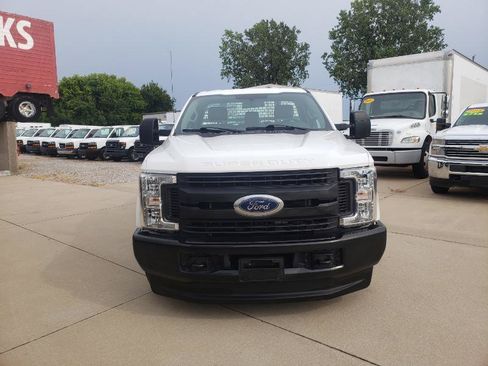 Used 2019 Ford F250 XL RWD image 4