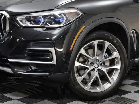 Used 2023 BMW X5 xDrive40i w/ Executive Package AWD/4WD image 3