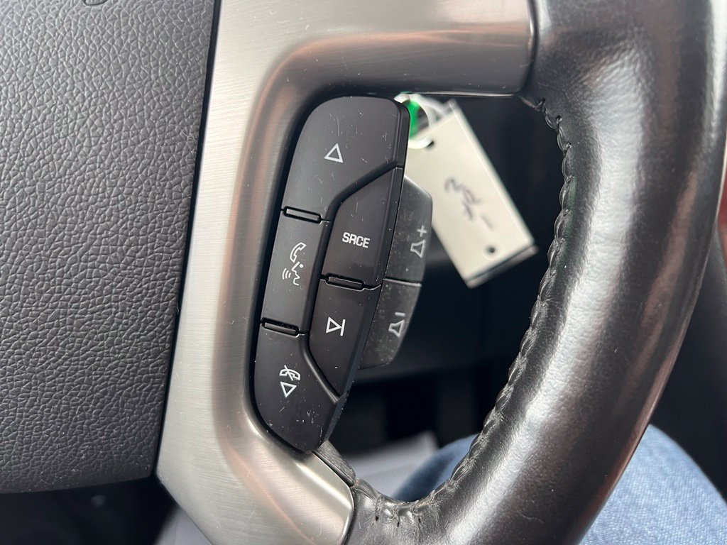 Used 2012 Chevrolet Avalanche LTZ AWD/4WD image 23