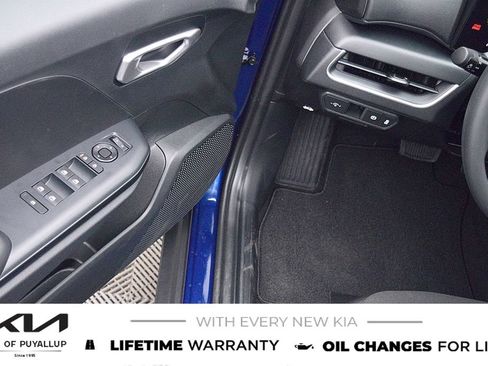 New 2026 Kia K4 FWD image 28
