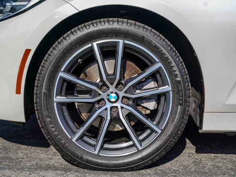 Used 2022 BMW 330i Sedan w/ Convenience Package image 9