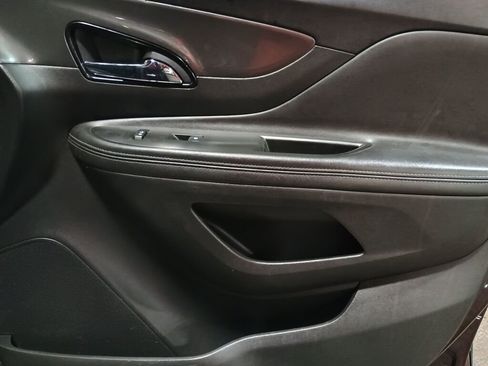 Used 2018 Buick Encore Preferred image 24