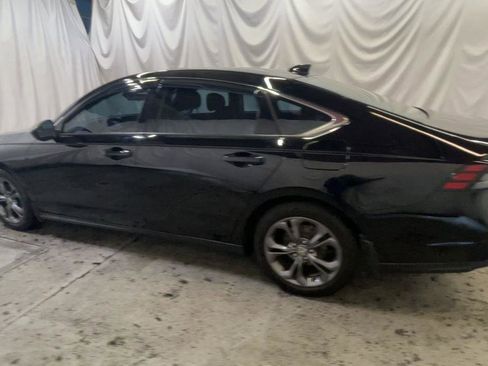 Certified 2023 Honda Accord EX image 6