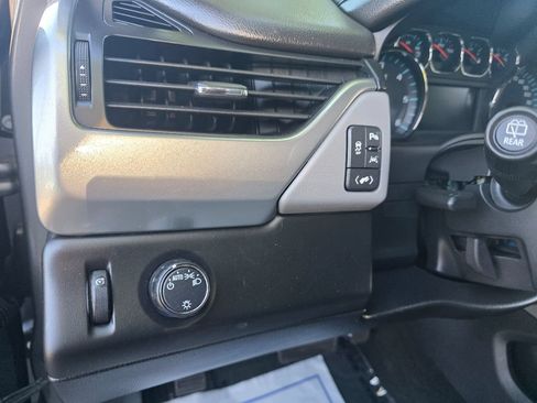 Used 2018 Chevrolet Tahoe LT RWD image 17