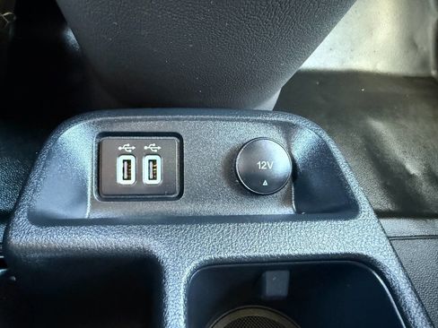 Used 2021 Ford Transit Connect XL image 39