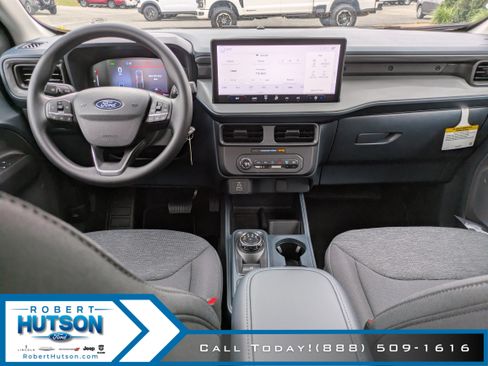 New 2025 Ford Maverick XL image 13
