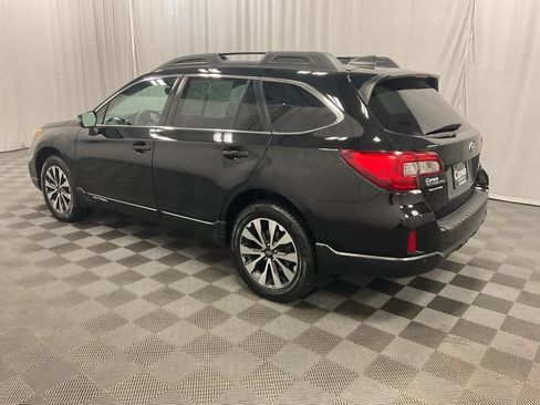 Used 2017 Subaru Outback 2.5i Limited AWD/4WD image 4