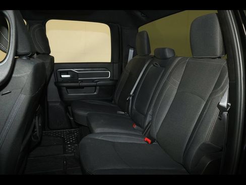 Used 2020 RAM 2500 Big Horn w/ Night Edition AWD/4WD image 21