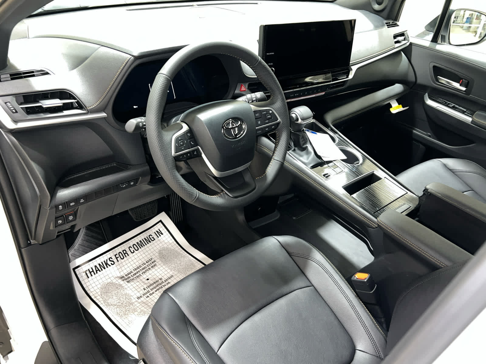 New 2026 Toyota Sienna XLE Woodland Edition AWD/4WD image 14