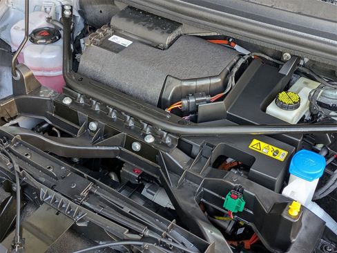 Used 2023 Audi Q4 e-tron Premium image 24