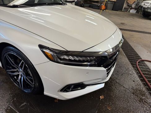 Used 2022 Honda Accord Touring image 28