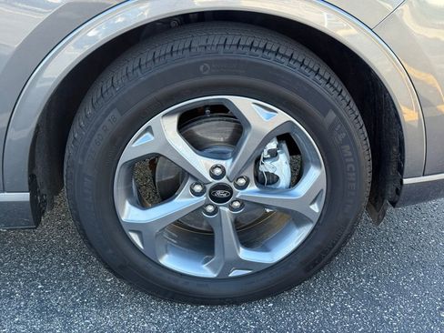 Certified 2023 Ford Escape ST-Line Select w/ Tech Pack #1 image 9