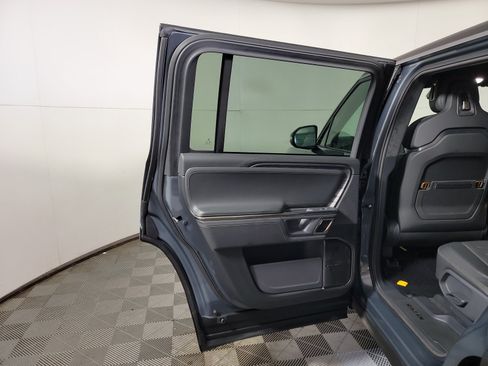 Used 2022 Rivian R1S Launch Edition AWD/4WD image 17