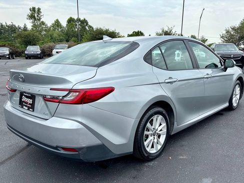 Used 2025 Toyota Camry LE FWD image 8