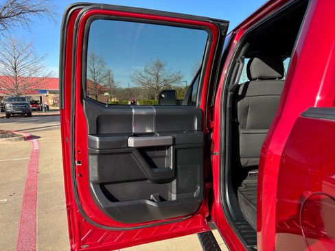 Used 2019 Ford F150 XLT w/ Equipment Group 302A Luxury image 21