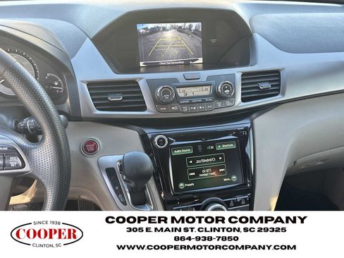 Used 2016 Honda Odyssey SE image 26