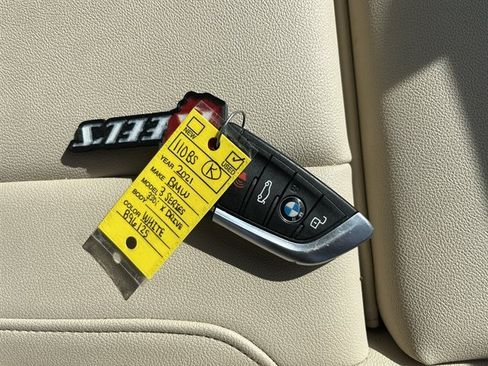 Used 2021 BMW 330i xDrive Sedan w/ Convenience Package AWD/4WD image 37