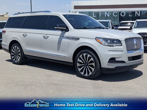 Certified 2024 Lincoln Navigator L Reserve AWD/4WD image 1
