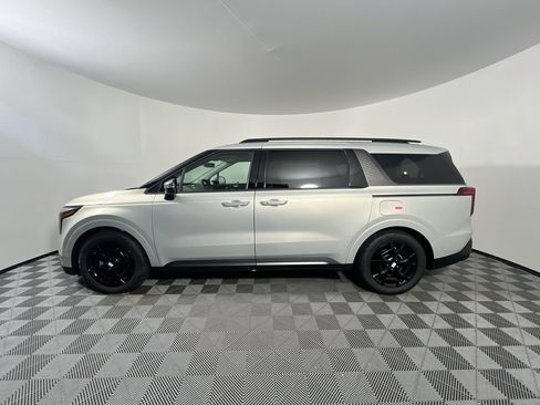 New 2026 Kia Carnival SX w/ SX Dark Edition Package FWD image 8