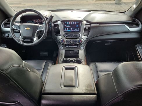 Used 2017 Chevrolet Suburban LT image 13
