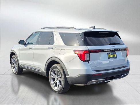 New 2026 Ford Explorer Active w/ Active Comfort Package AWD/4WD image 4