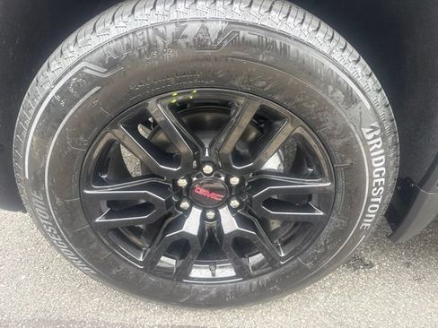 New 2026 GMC Sierra 1500 Elevation w/ Elevation Premium Package AWD/4WD image 4