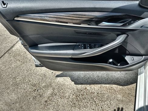 Used 2017 BMW 530i RWD image 21
