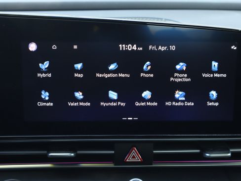 Used 2024 Hyundai Elantra Limited image 13