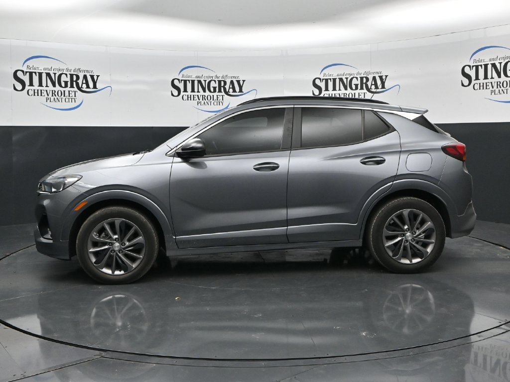 Used 2021 Buick Encore GX Select w/ Sport Touring Package FWD image 4