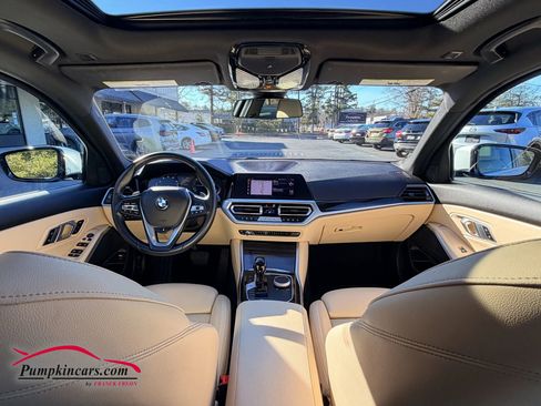 Used 2022 BMW 330i xDrive Sedan w/ Driving Assistance Package AWD/4WD image 7