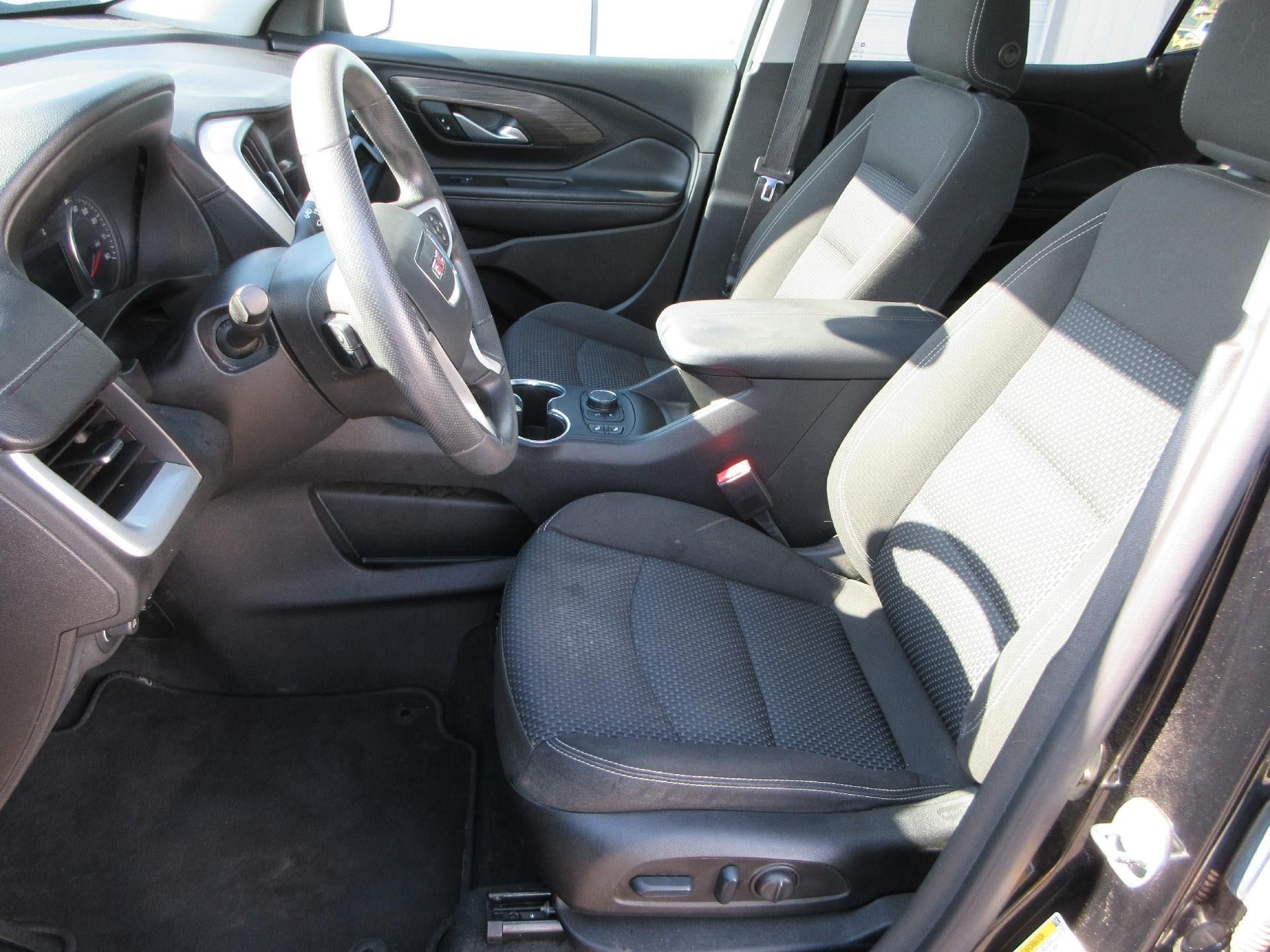 Certified 2022 GMC Terrain SLE w/ Driver Convenience Package AWD/4WD image 10