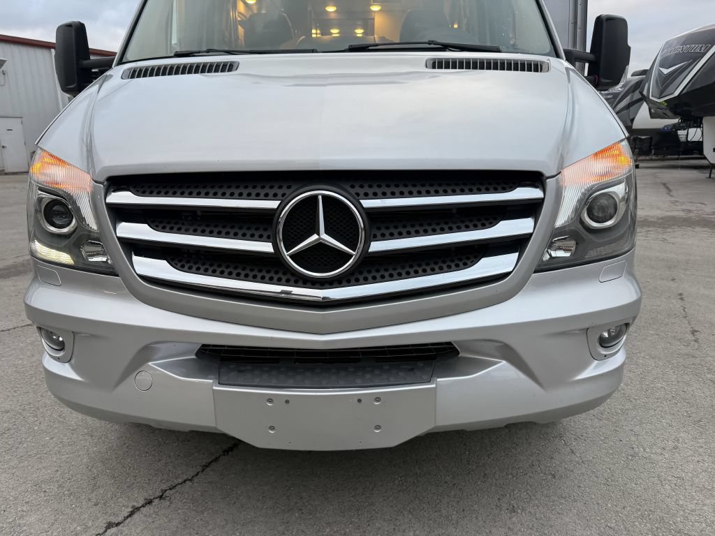 Used 2017 Mercedes-Benz Sprinter 3500 image 34