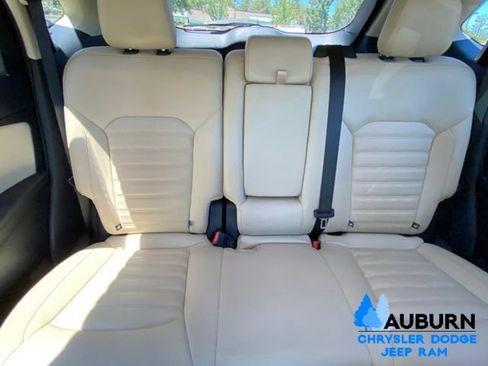 Used 2021 Ford Edge SEL w/ Convenience Package AWD/4WD image 14