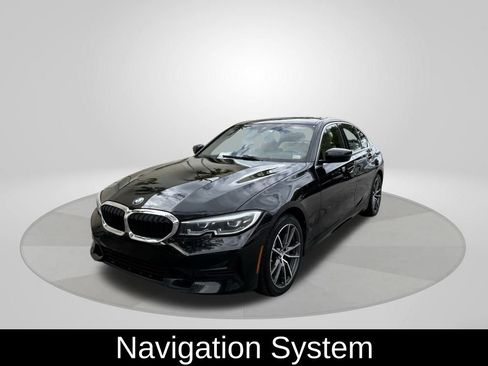 Used 2022 BMW 330i Sedan w/ Driving Assistance Package RWD image 3