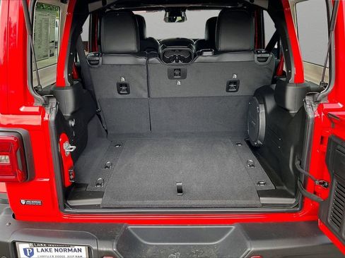 New 2026 Jeep Wrangler Unlimited Rubicon AWD/4WD image 23