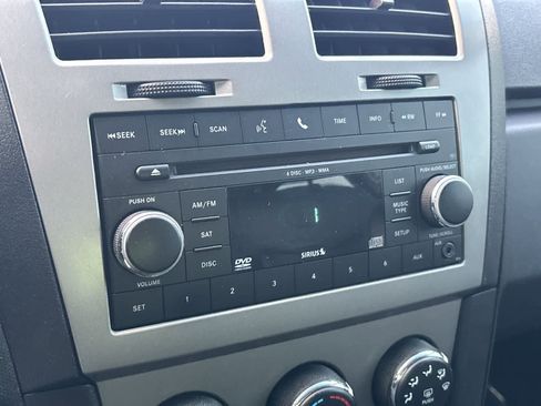 Used 2010 Dodge Avenger R/T image 18