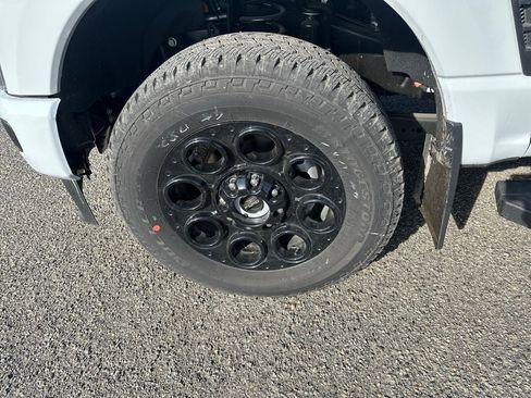 New 2025 Ford F250 XLT w/ Black Appearance Package image 5