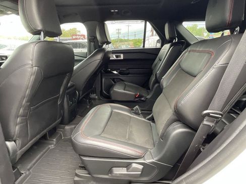 Used 2022 Ford Explorer ST-Line w/ Class IV Trailer Tow Package image 25