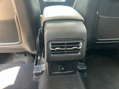 Certified 2025 Lincoln Corsair AWD image 16