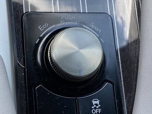 Used 2022 Lexus RX 350 FWD w/ Luxury Package image 26