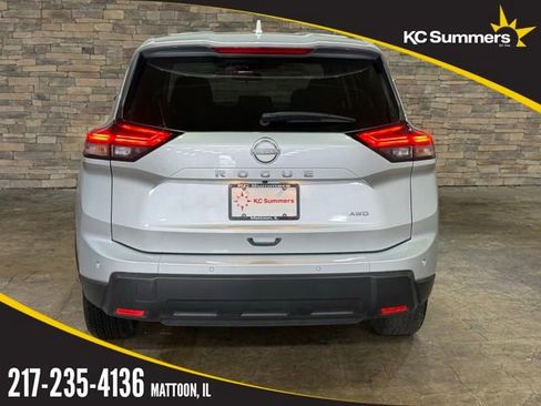 Certified 2025 Nissan Rogue SV image 6