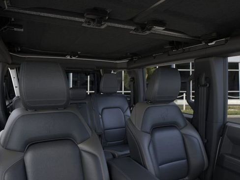 New 2025 Ford Bronco Outer Banks image 12