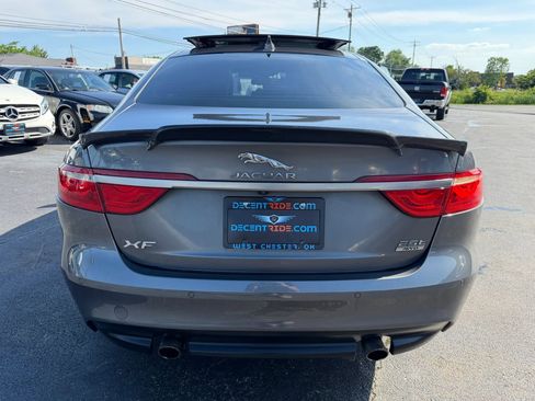 Used 2018 Jaguar XF R-Sport AWD/4WD image 4