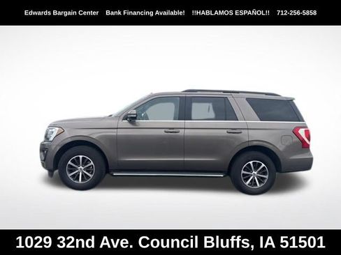 Used 2018 Ford Expedition XLT w/ Equipment Group 202A AWD/4WD image 4