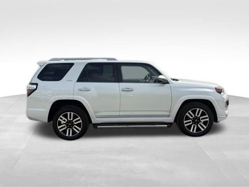 Used 2023 Toyota 4Runner Limited AWD/4WD image 9