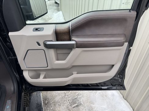 Used 2020 Ford F150 Limited w/ Trailer Tow Package image 32