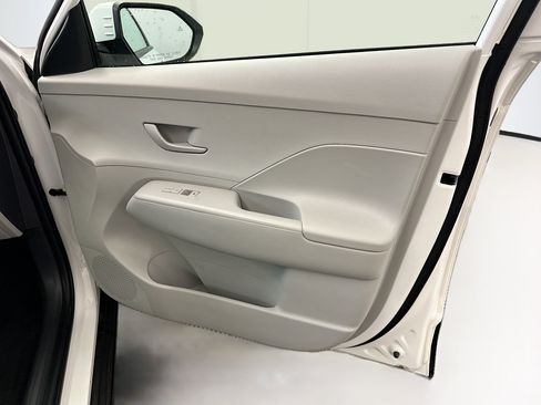 Used 2025 Hyundai Kona SEL AWD/4WD image 33