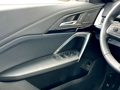 Certified 2025 BMW X2 xDrive28i image 25