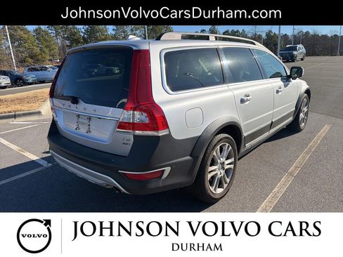 Used 2016 Volvo XC70 T5 Platinum w/ Protection Package image 23