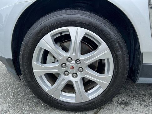 Used 2015 Cadillac SRX Performance w/ Driver Awareness Package image 33